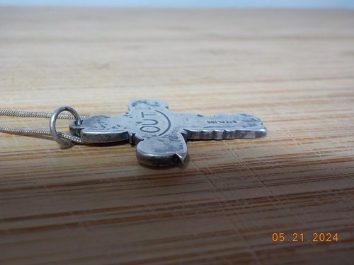 STERLING SILVER NATIVE AMERICAN REPOUSSE CROSS FLOWER/LEAVE SWIRLS SIGNED "OUT" - Bild 18 von 20