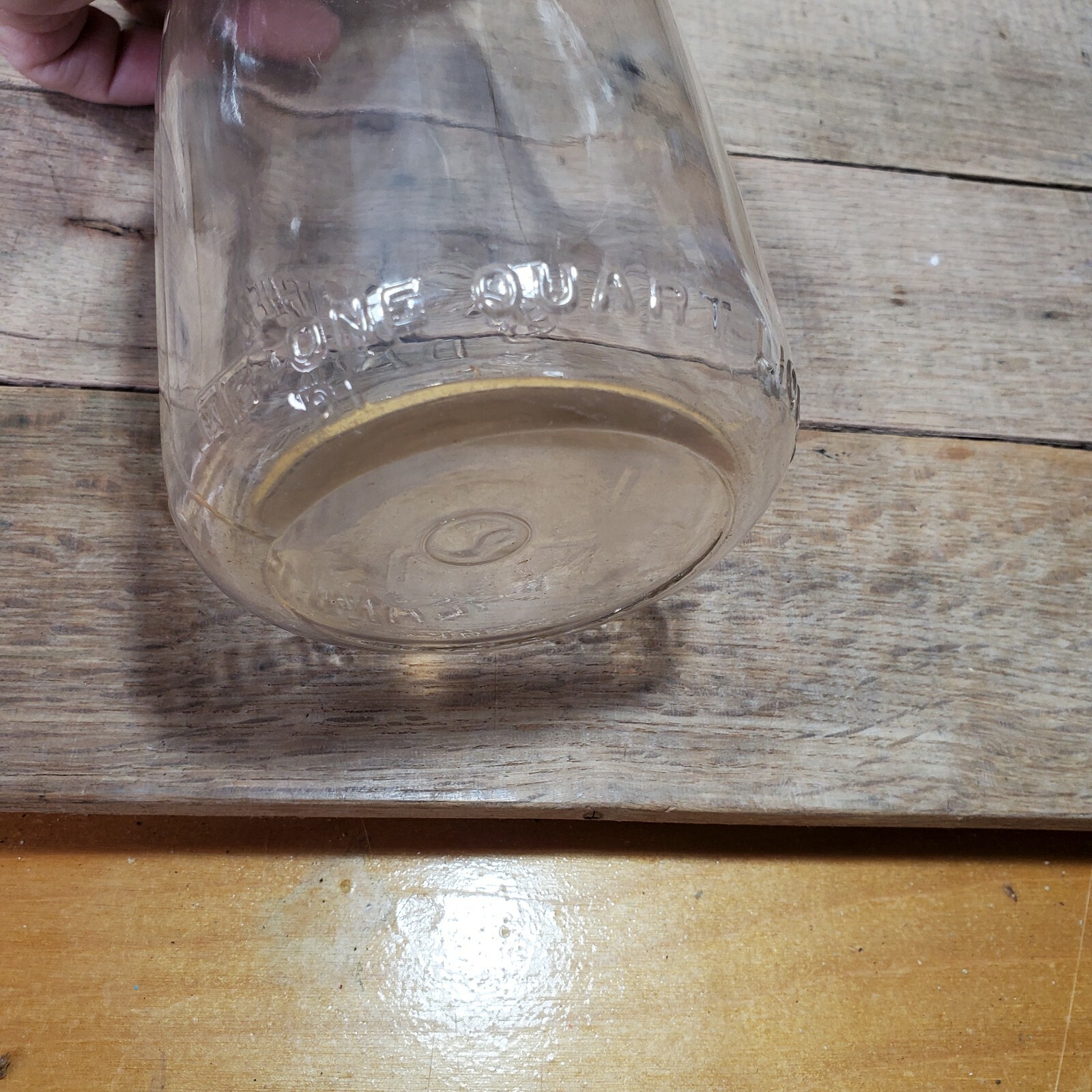 VTG One Quart Liquid Queen City Dairy Milk Bottle Phone 505 eBay