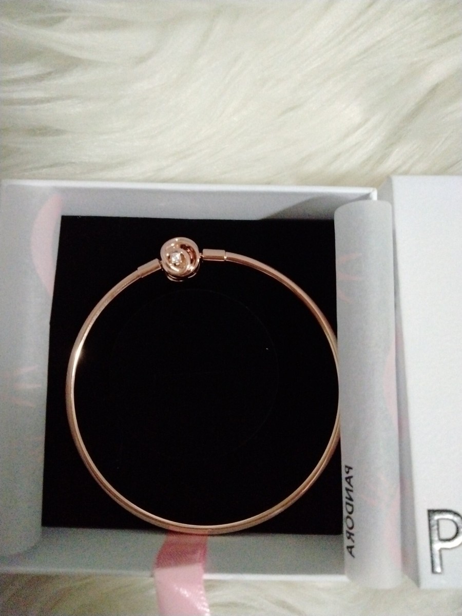 Pandora Moments 14k Rose gold-plated Encircled Clasp Bangle