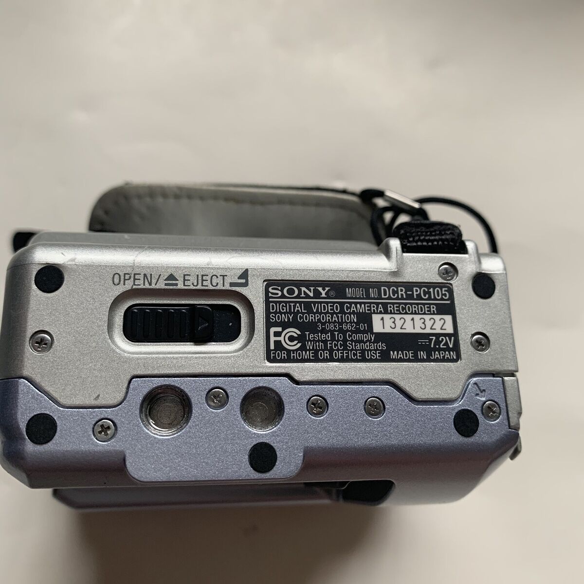 Sony Handycam DCR-PC105 Mini DV MiniDV Camcorder VCR Watch Sony Handycam DCR-PC105 Mini DV MiniDV Camcorder VCR Watch