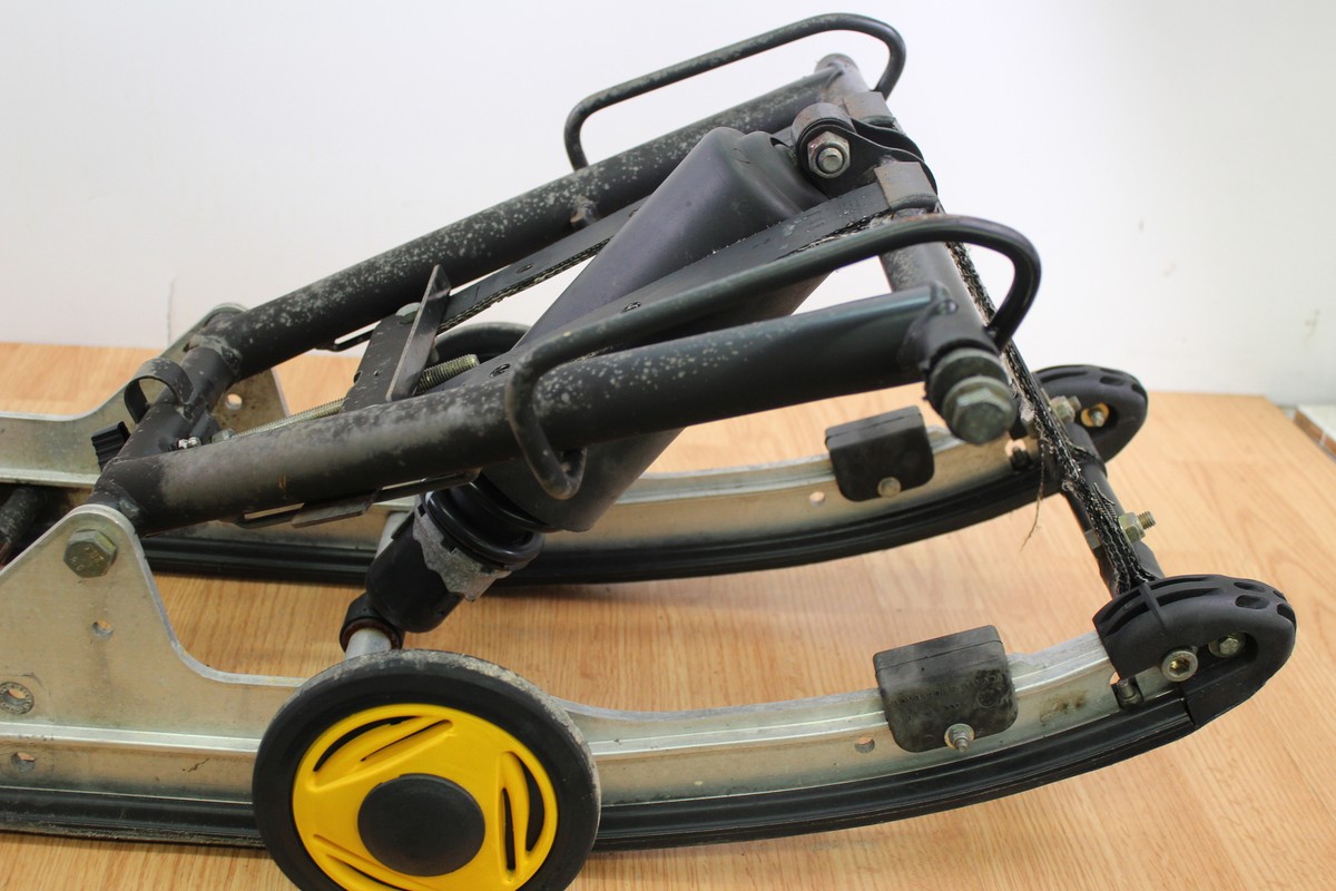 2003 SKI-DOO SUMMIT 800 HIGHMARK Rear Suspension Skid 151 2003 SKI-DOO SUMMIT 800 HIGHMARK Rear Suspension Skid 151