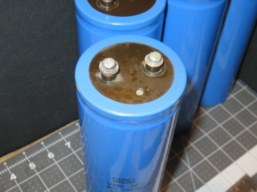 CONDENSADORES NIPPON CHEMI-CON U36D 50V 390.000uF 9725L 97 de Nos Excedente - Imagen 3 de 4