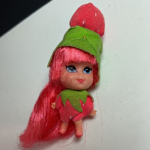 Botella de refresco vintage Mattel Liddle Kiddle Shirley Strawberry Kola Doll 1967 LEER - Imagen 4 de 10