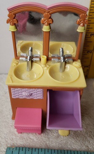 Fisher Price Loving Family Furniture Lot - Picture 3 of 10