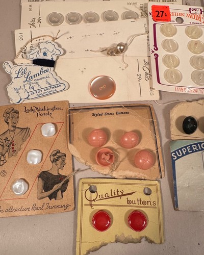 Vintage Button Lot - Picture 2 of 4