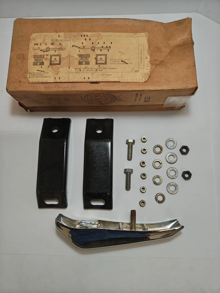 Dodge Monaco Polara 1971 equipamiento de protección de parachoques trasero 3620336 nuevo en stock Foto 4 de 4