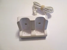 Nintendo Wii NYKO Charge Station 87000-A50 Rechargeable Battery Dock Only