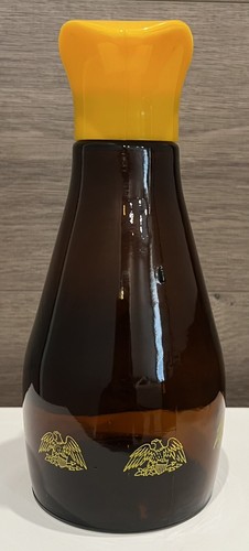 Vintage Log Cabin Amber Glass Syrup Dispenser Bottle Yellow Top Lid Eagles - Picture 3 of 10