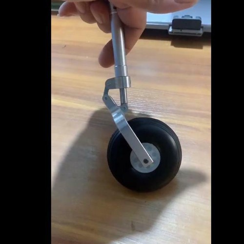 Tren de aterrizaje de puntal Oleo de aluminio Rcskylite con ruedas de 100 mm a 205 mm de largo - Imagen 8 de 12