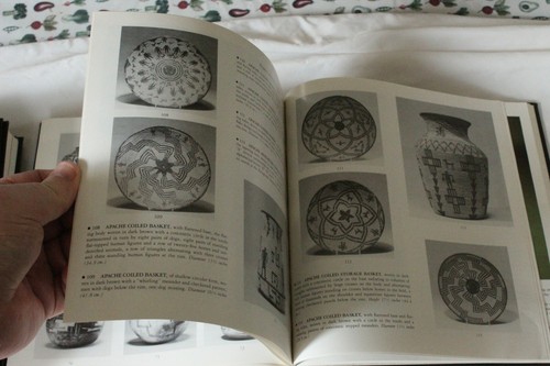 SOTHEBYS YEARBOOK CATALOGUE NORTH AMERICAN TRIBAL ART PLUS OTHER TRIBAL 1982 - Picture 4 of 10