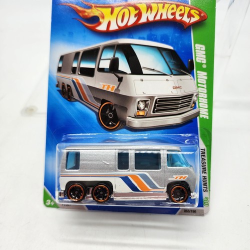 Hot Wheels 1:64 Treasure Hunt GMC Motorhome Black Wheels Sealed - Picture 4 of 8