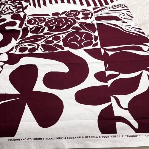 Marimekko Ruudut plum floral patchwork 100% cotton fabric Scandi pop art sewing - Picture 4 of 4