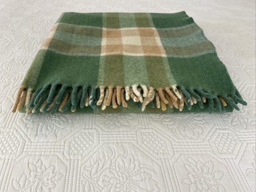 Vintage Pure Wool Throw Picnic Travel Blanket Green Check 145 cm x 130 cm Shrunk - Picture 15 of 16