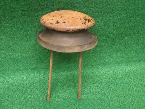 Vintage Original 1930s Chevrolet GM Car Truck? steering wheel horn button 28 29? - Picture 3 of 6
