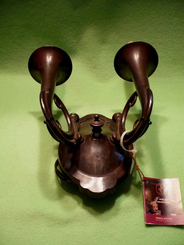 Designer FEDERICO MARTINEZ European Collection ' French Horns ' Wall Sconce. - Picture 6 of 8