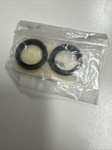 2 X OIL SEAL SEAL SWINGARM SEAL YAMAHA IT175 IT250 TZ250 YZ125 250 IT465 #27677 - Picture 4 of 4