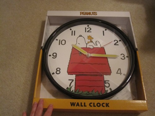 Peanuts Snoopy Woodstock wall clock new in package - Picture 4 of 4