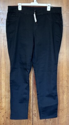 Lane Bryant Black   The Jegging  Size 20 NWT