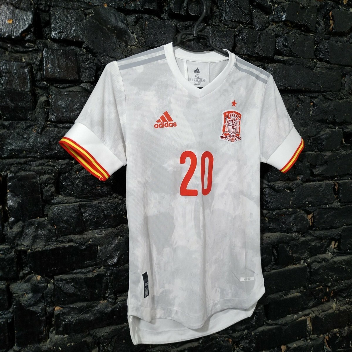 スペイン代表 PEDRI 26 adidas シャツ adidas Men's Spain 2022/23 Home Jersey w/ Pedri #26 Printing