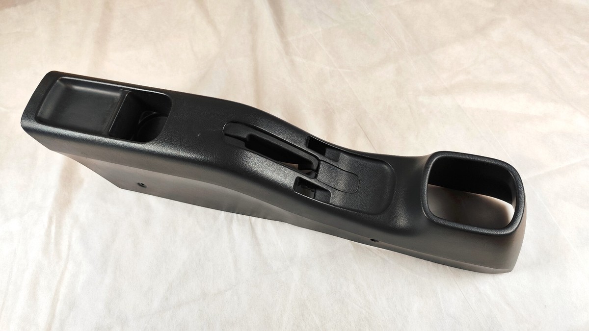 カウンタースリヴァー 00-06 Toyota MR2 Spyder MR-S Center Console Shift Armrest