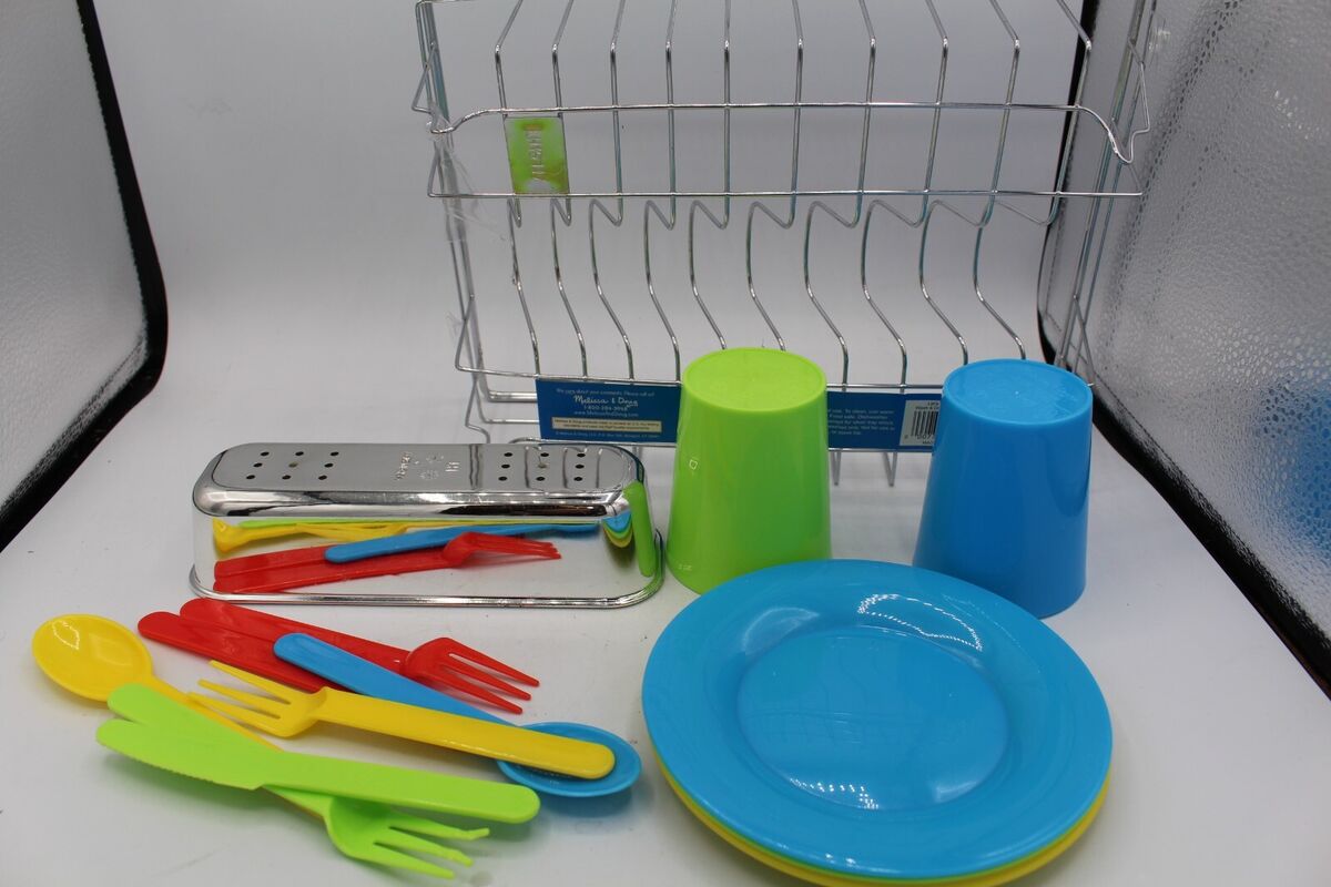 Melissa and doug store plate set