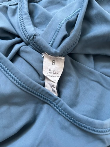 Lululemon Tanktop hinten offen zum Binden Wolkenblau Größe 8 - Bild 6 von 6