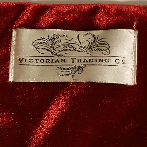 Victorian Trading Co Velvet Christmas Pillow Cover Only Victorian Lady 17X17 - Picture 4 of 7