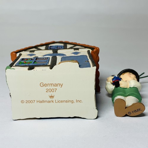 Hallmark Keepsake Germany Joy to the World Collection 2007 Christmas Ornament - Picture 5 of 8