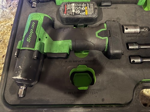 Snap On 62 Pc 3/8” Dr Cordless Impact To Go Foam Set Green 262CTSS01FG - Picture 4 of 10