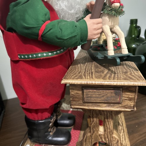 Santa Workbench animated, musical & lighted Traditions 20" tall Pre-Owned - Picture 17 of 22