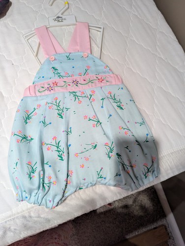 Tiny Tots Sun Outfit For Girl Baby - Picture 2 of 3