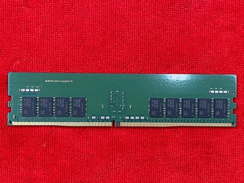 SAMSUNG 16GB 2RX8 PC4-3200MHz DDR4 SERVER MEMORY M393A2K43DB3-CWEBY SUPERMICRO - Picture 4 of 4