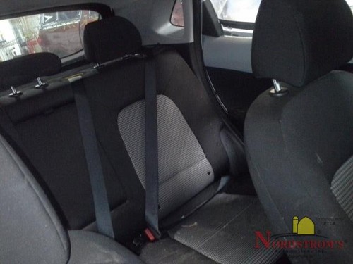 Hyundai Kona 2019 tapa de consola central solo negro - Imagen 5 de 12