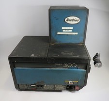 Nordson 3100-1AA32 Hot Melt Adhesive Applicator 200-240VAC 17A Cracked USED