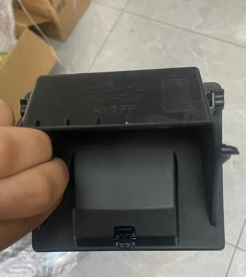 Conjunto de caixa de moedas preta 2014–2019 Toyota Highlander fabricante de equipamento original 55450-0e030-c0 - Imagem 2 de 2