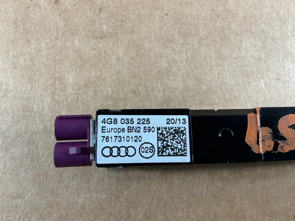 2012-2018 Audi A7 Quattro Amplifier Left Upper Antenna Booster Module OEM - Image 2 of 4