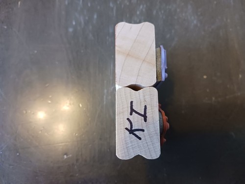 Lotto 19 francobolli in gomma montati su legno "Parole e frasi" - Foto 4 di 19