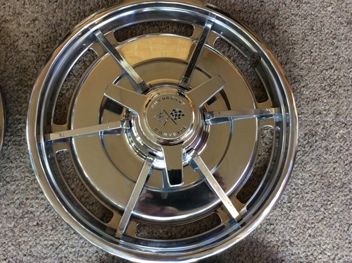 1963 CORVETTE SET OF 4 HUB CAPS - Bild 3 von 10