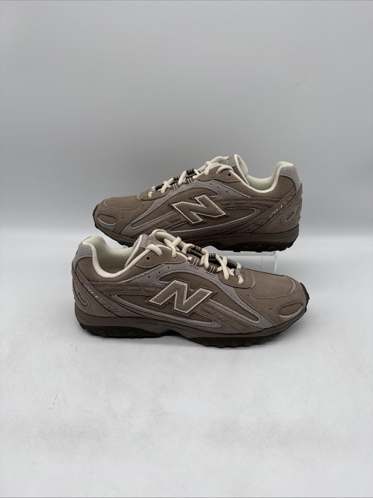 Scarpe da ginnastica New Balance Brown 204L abbigliamento sportivo UK 6 EU 39,5 nuove