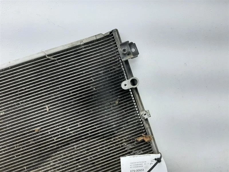AC Condenser Without Extra Cooling 05-11 Cadillac STS 88957420 - Image 3 of 4