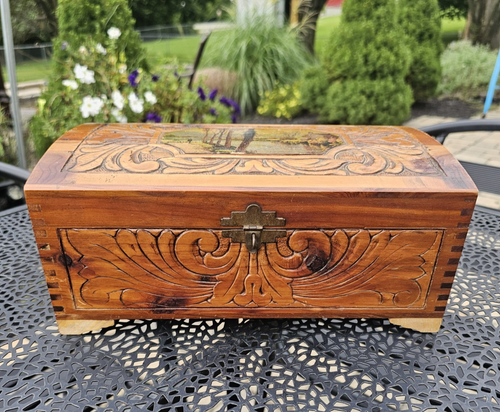 Vintage Cedar Carved Jewelry Trinket Keepsake Box w/Mirror MCM Cabin Country - Picture 1 of 19