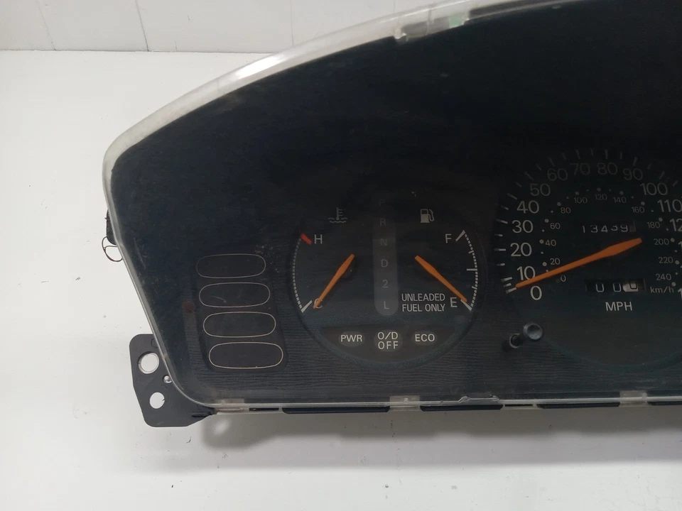 1992 - 1996 MITSUBISHI DIAMANTE INSTRUMENT SPEEDOMETER CLUSTER OEM, 257-59656 - Image 2 of 4