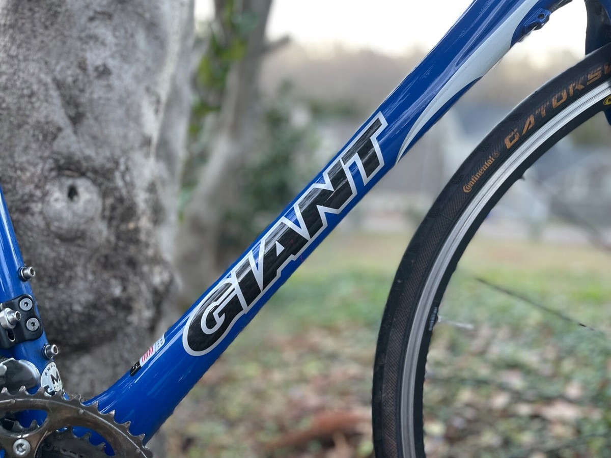 GIANT OCR COMPOSITE 2 ROAD BIKE, SIZE MED, CARBON COMPOSITE GIANT OCR COMPOSITE 2 ROAD BIKE, SIZE MED, CARBON COMPOSITE