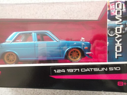 MAISTO DESIGN 1:24 DIE CAST TOKYO MOD 1971 DATSUN 510 - Picture 2 of 8