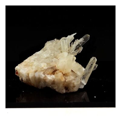 Stones and Minerals. Quartz. 255.5 ct. Val Ferrand, Clavans, Oisans, France.