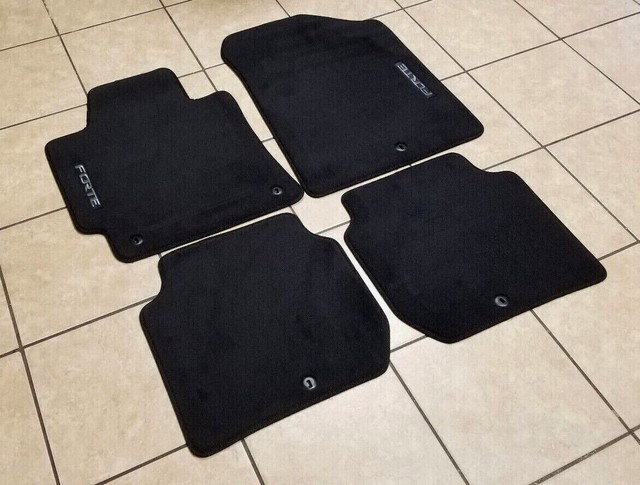 2014-2018 Kia Forte 4DR and 5DR Carpeted Floor Mat 4PC Set B0F14-AS000 Kia OEM 2014-2018 Kia Forte 4DR and 5DR Carpeted Floor Mat 4PC Set B0F14-AS000 Kia OEM