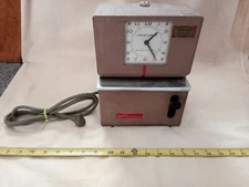 vintage Lathem Corporation Model 2151 Punch Time Clock Recorder ~ Working.