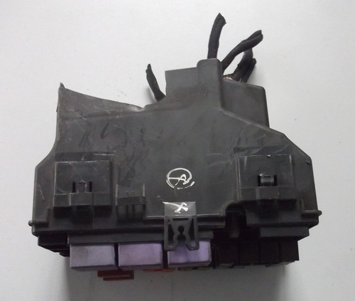 Renault Espace IV ́03 2.2 Diesel Caja de fusibles Caja de relé 82002724532 - Imagen 4 de 5