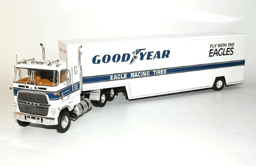 SEMI REMORQUE AMERICAIN - N°13 - FORD CLT 9000 (1978) "GOOD YEAR " - 1/43 - Foto 2 di 6
