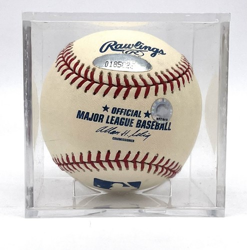 Omar Vizquel Autographed/Signed Baseball TRISTAR With MLB Authentic Hologram - Picture 4 of 10